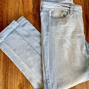 Loft Modern Straight Jeans Woman’s size 8. GUC